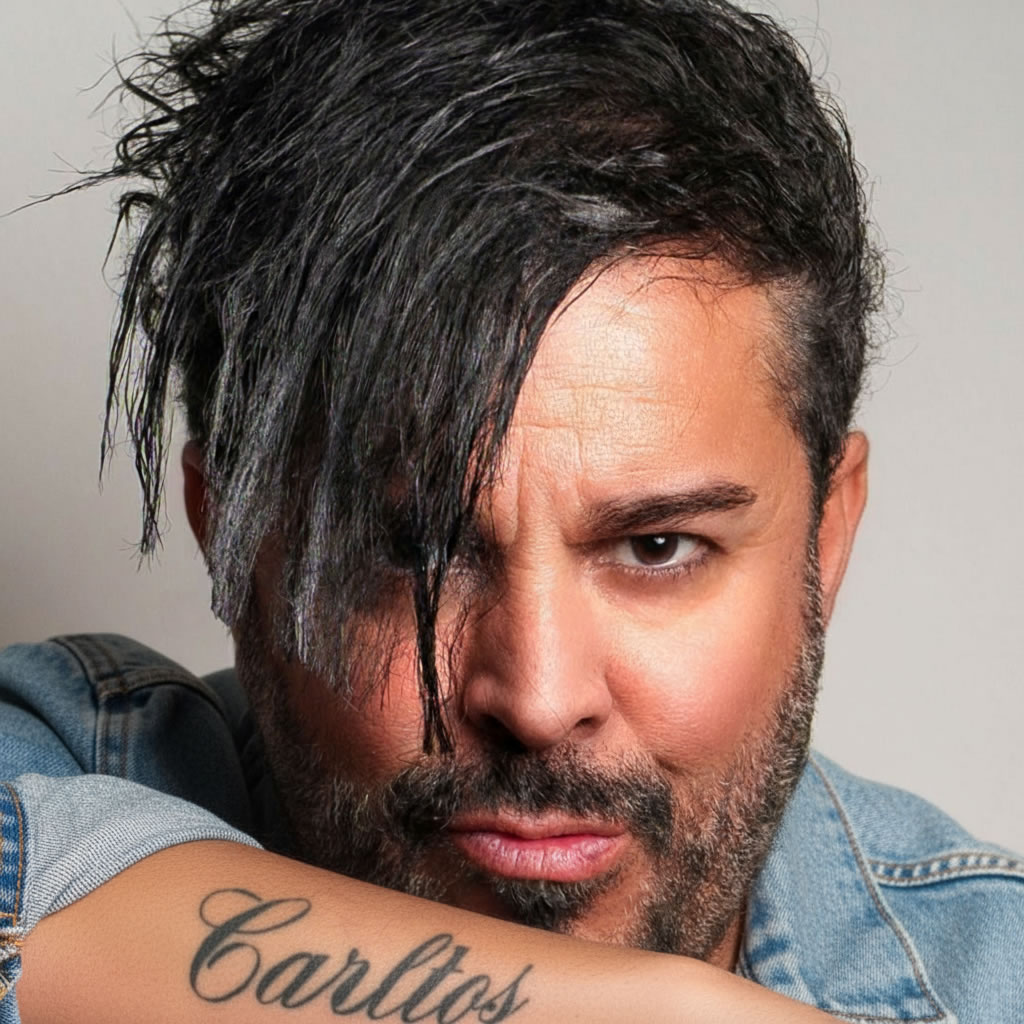 Santiago Cortes official DJ portrait and press photo